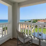 Belussi Beach Hotel & Suites
